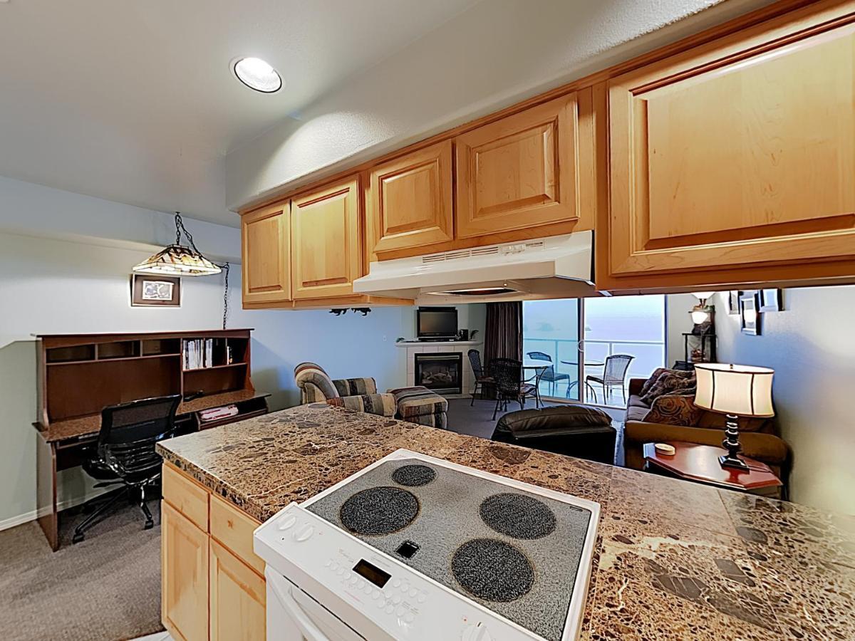 New Listing! Bay-View Beauty With Private Balcony Condo 林肯市 外观 照片